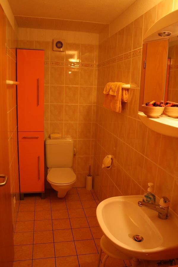 B&B Gottardo Airolo Exteriör bild